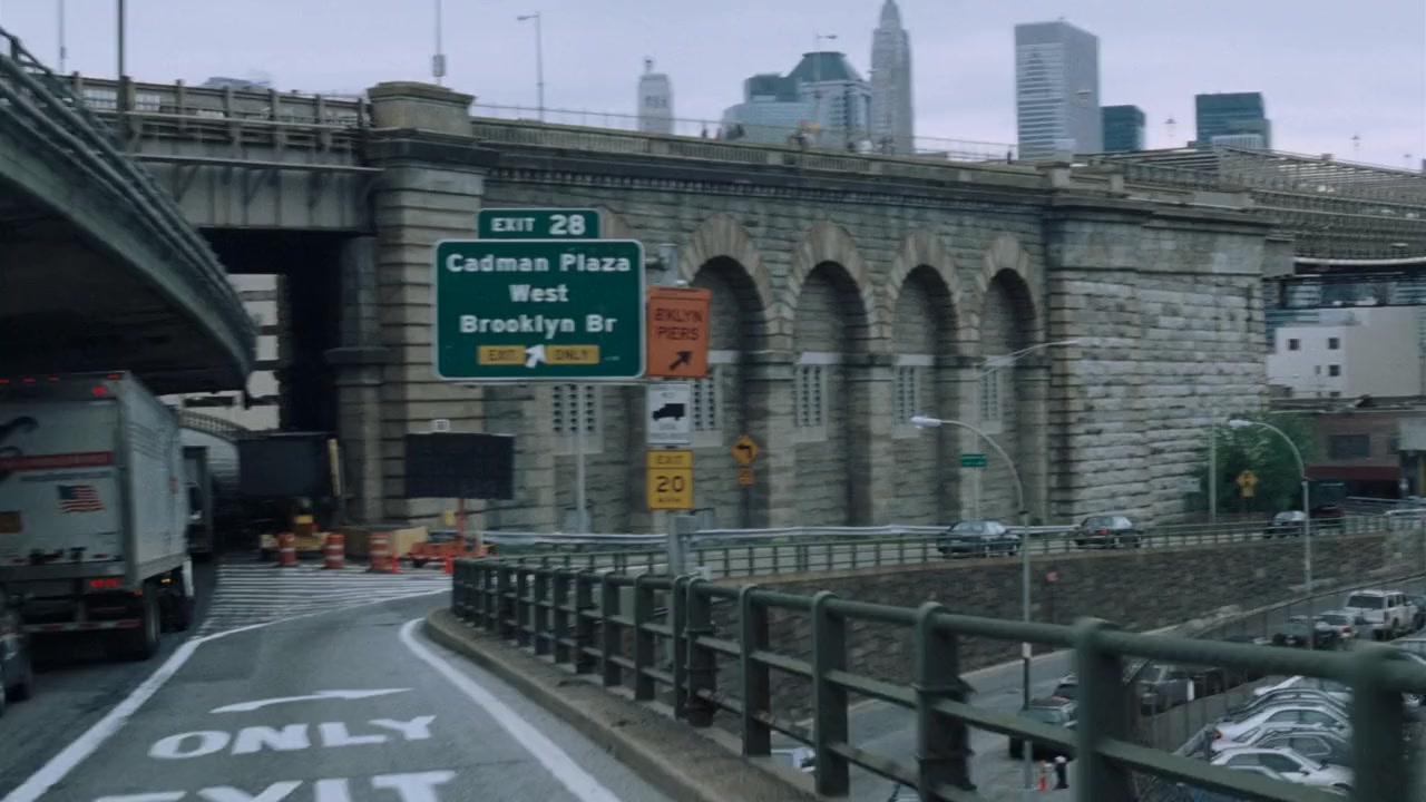 100 Feet screenshot 2