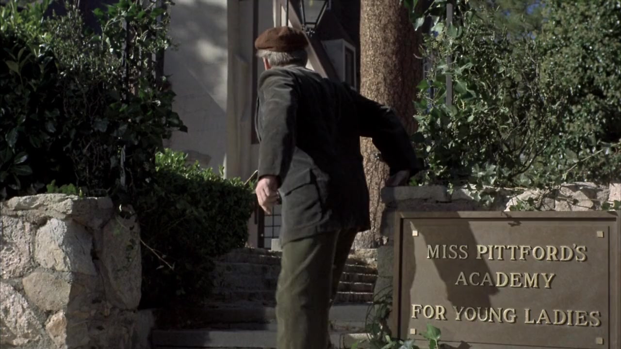 13 Frightened Girls screenshot 1