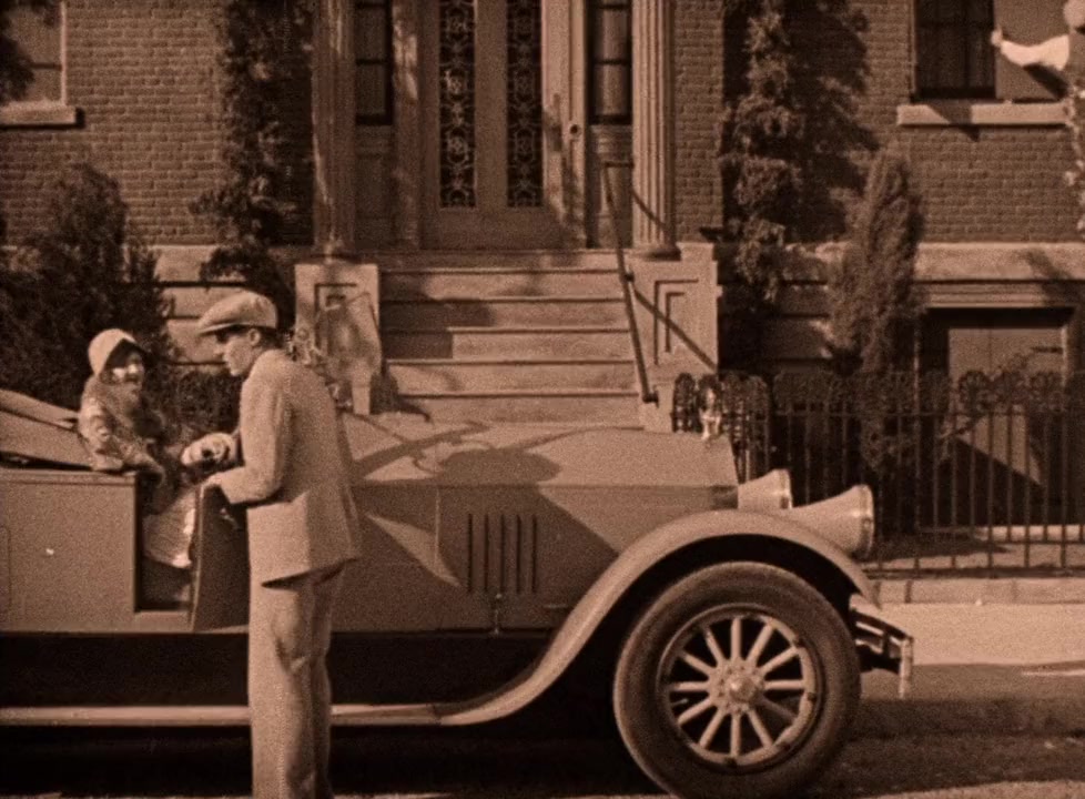 13 Washington Square screenshot 3