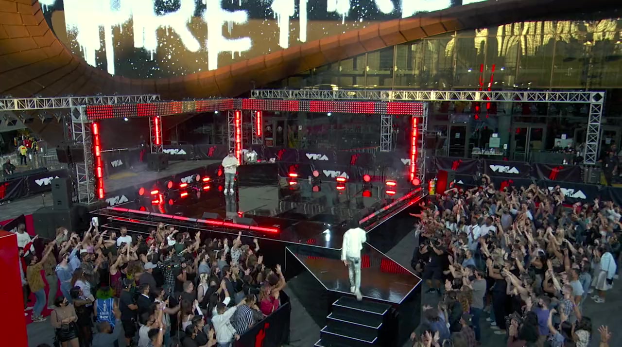 2021 MTV Video Music Awards screenshot 2