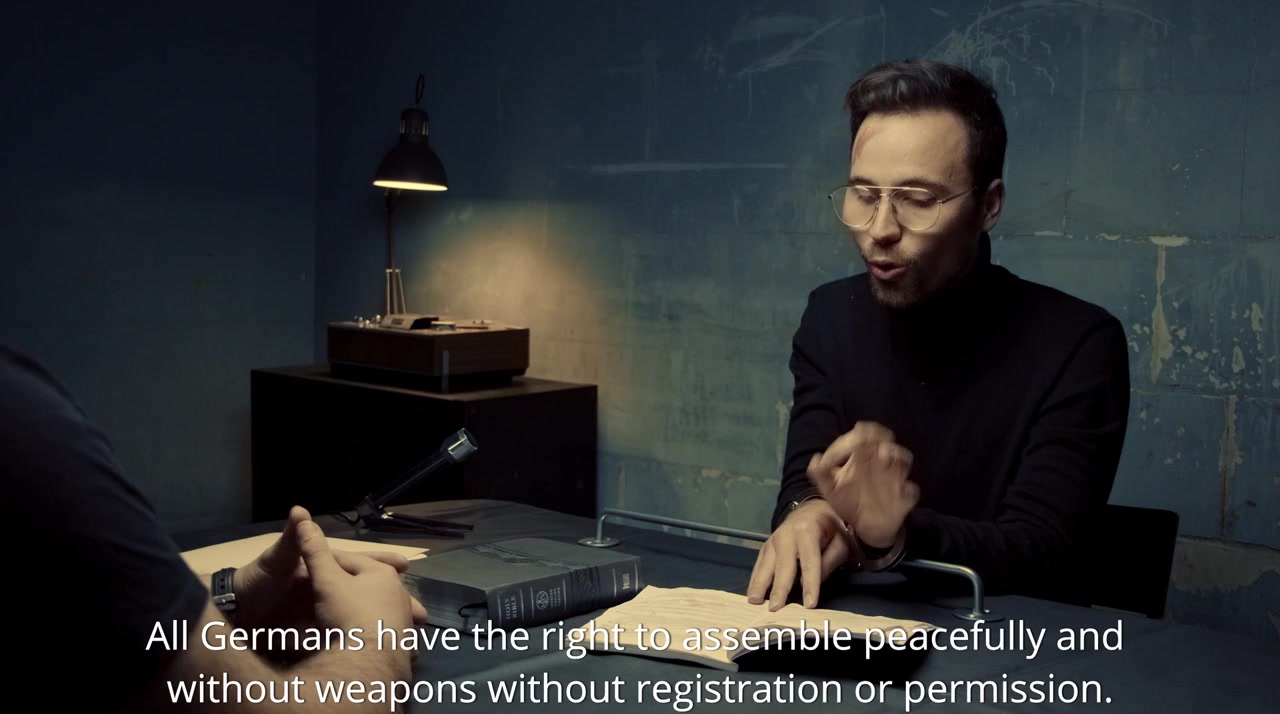 2025: The World Enslaved by a Virus screenshot 2