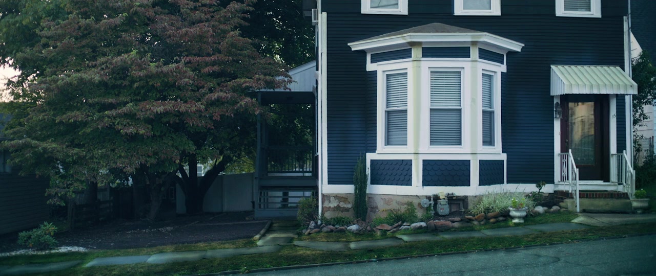 825 Forest Road screenshot 1