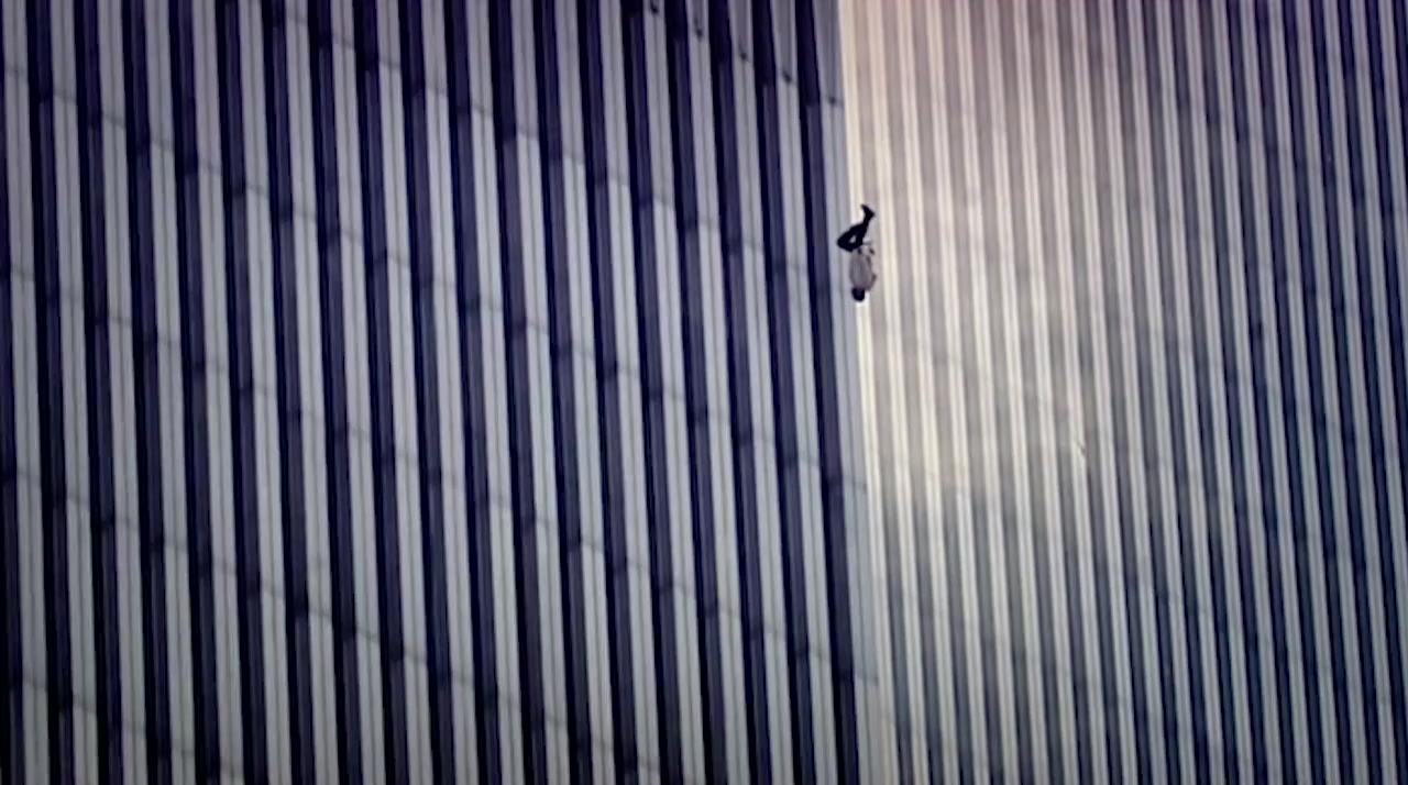 9/11: The Falling Man screenshot 3