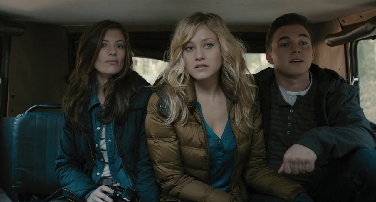 Chernobyl Diaries screenshot 2