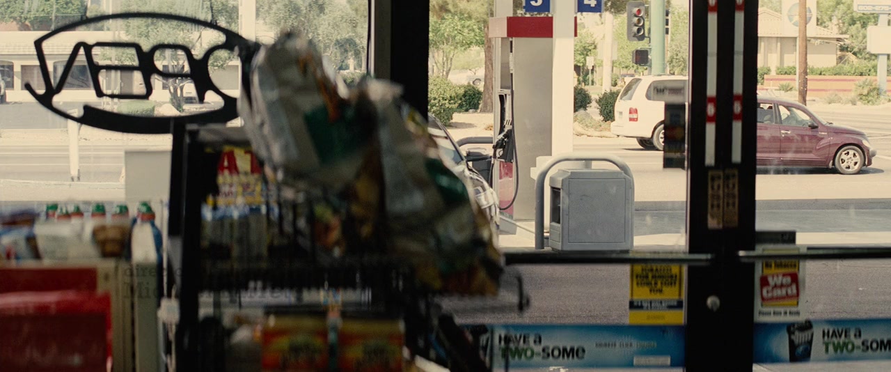 Everything Must Go screenshot 3