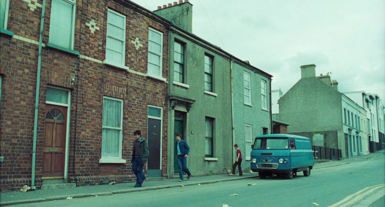 Five Minutes of Heaven screenshot 1