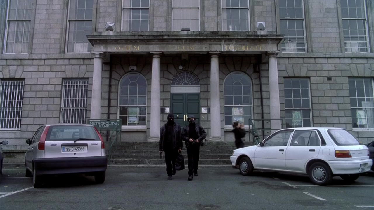 Ordinary Decent Criminal screenshot 1