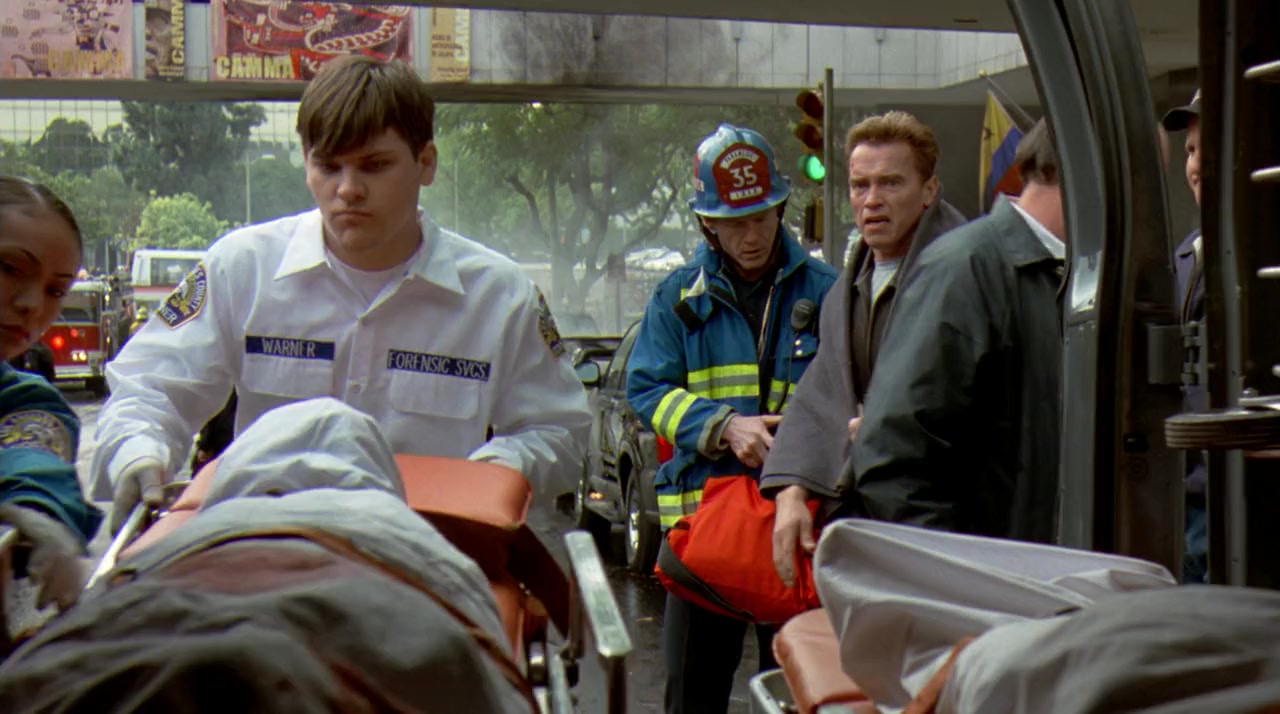 Collateral Damage screenshot 2