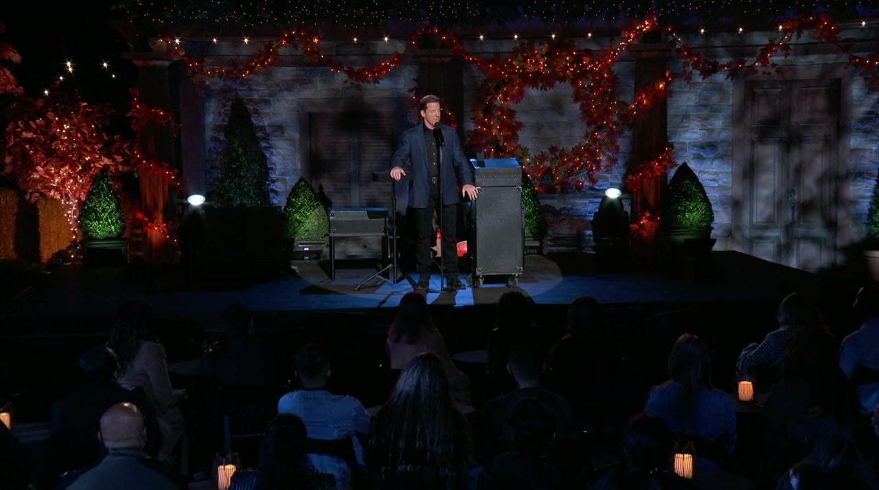 Completely Unrehearsed Last Minute Pandemic Holiday Special screenshot 2
