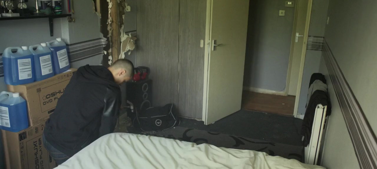Containment screenshot 2