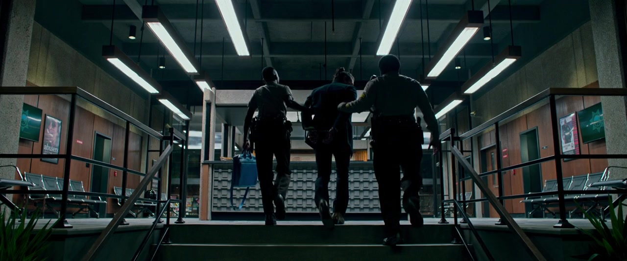 Copshop screenshot 1