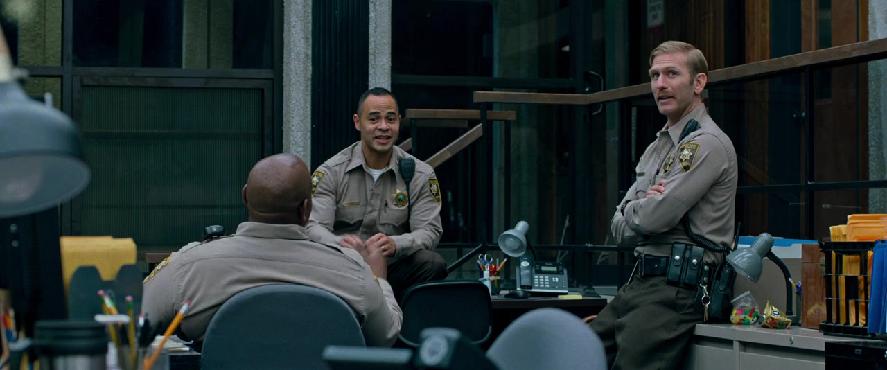 Copshop screenshot 2