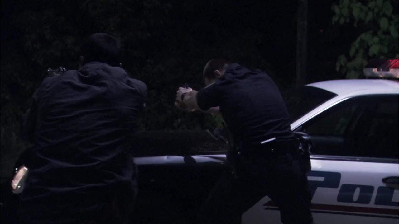 Caught in the Crossfire screenshot 2