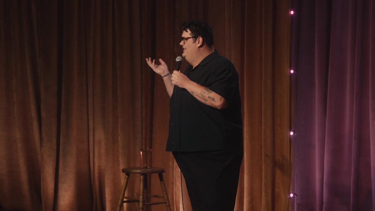 Caleb Hearon: Model Comedian screenshot 1