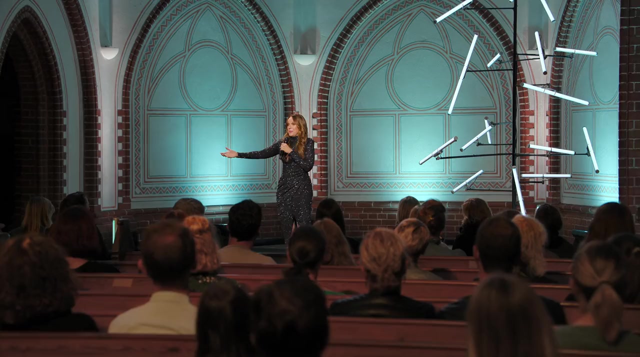 Carolin Kebekus: The Last Christmas Special screenshot 3