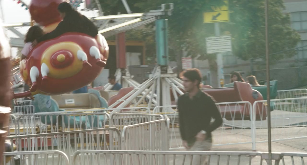 Caroline and Jackie screenshot 2