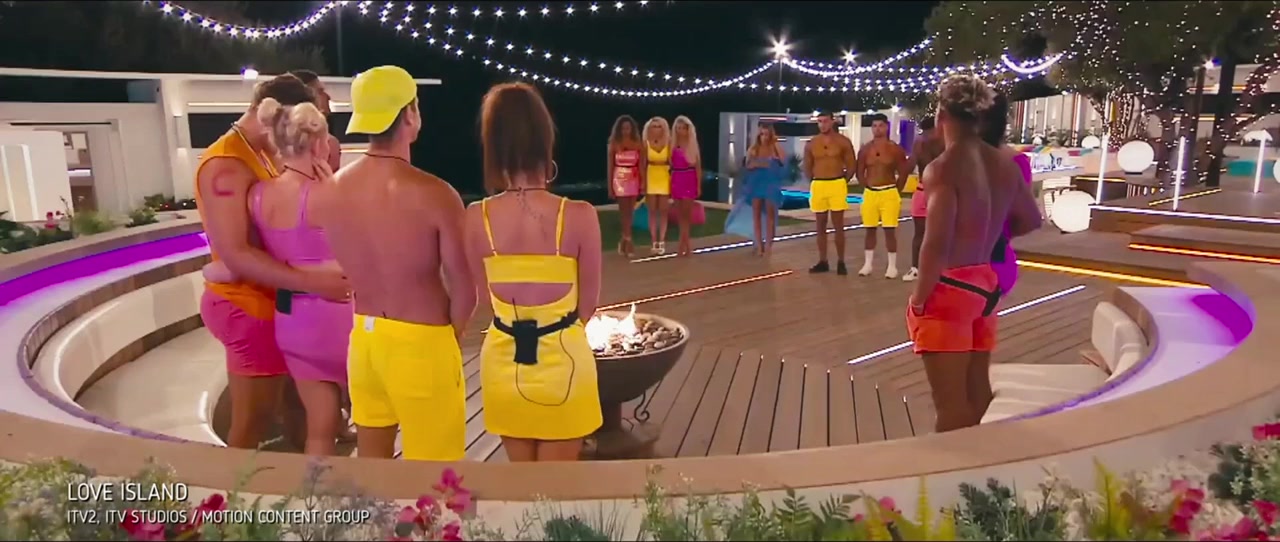 Caroline Flack: Her Life and Death screenshot 1