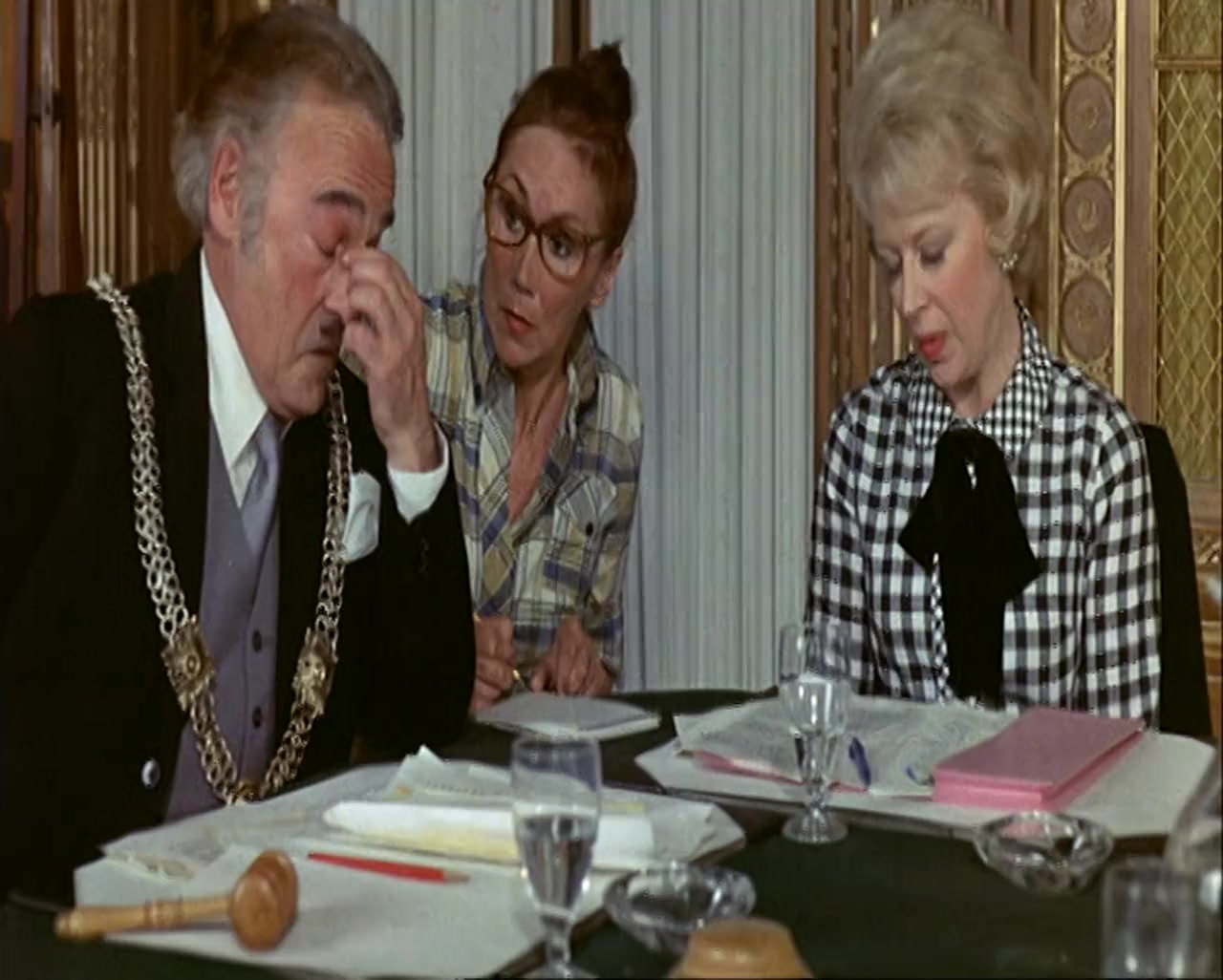 Carry on Girls screenshot 2