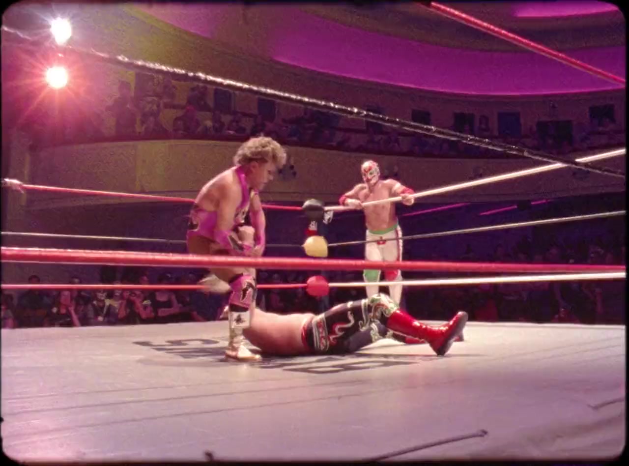 Cassandro, the Exotico! screenshot 1