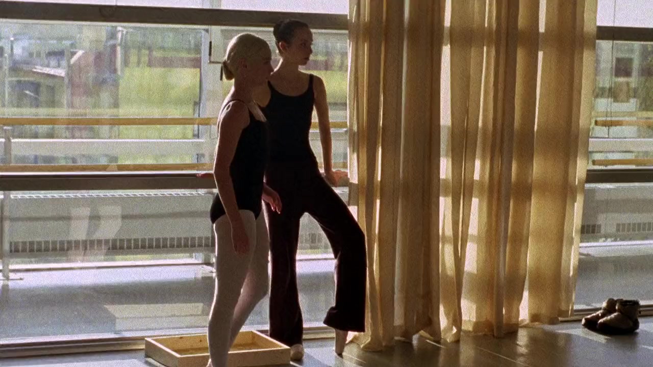 Center Stage: Turn It Up screenshot 1