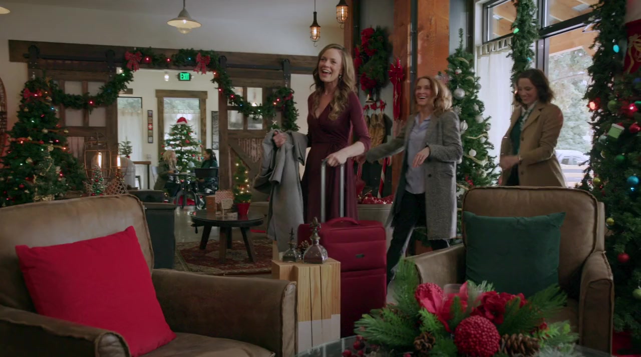 Check Inn to Christmas screenshot 3