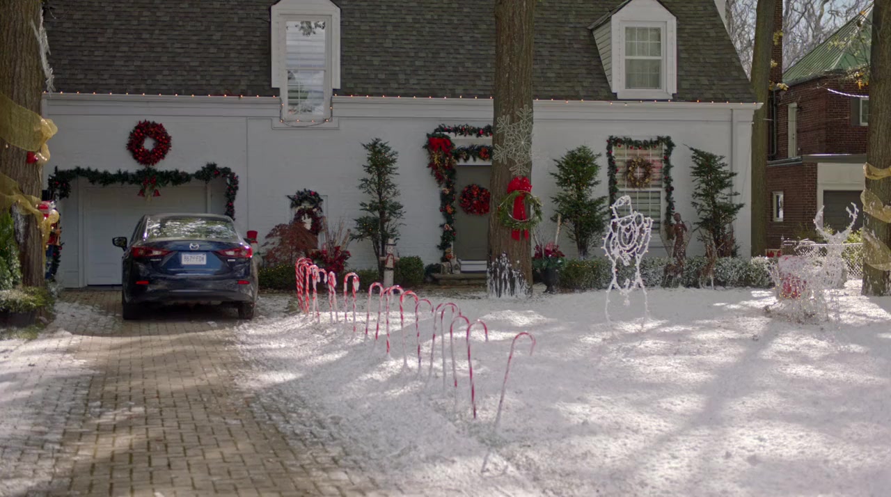 Christmas Next Door screenshot 1