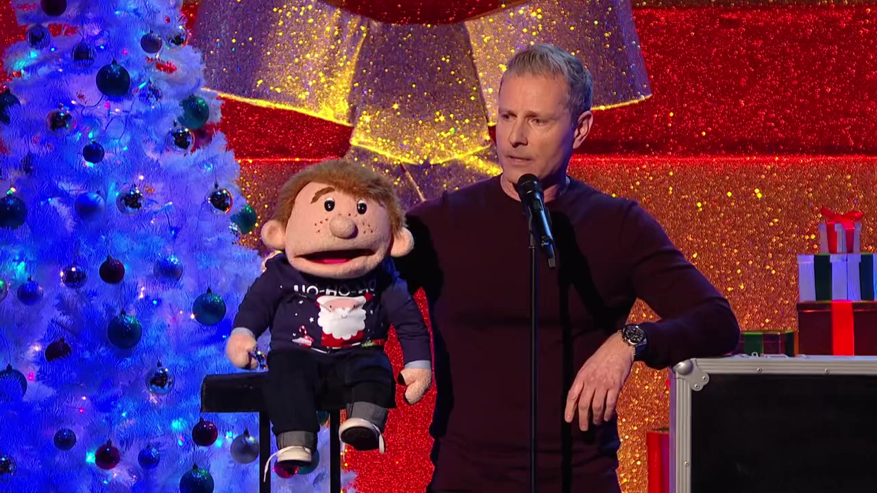 Christmas Comedy Club with Lost Voice Guy screenshot 1
