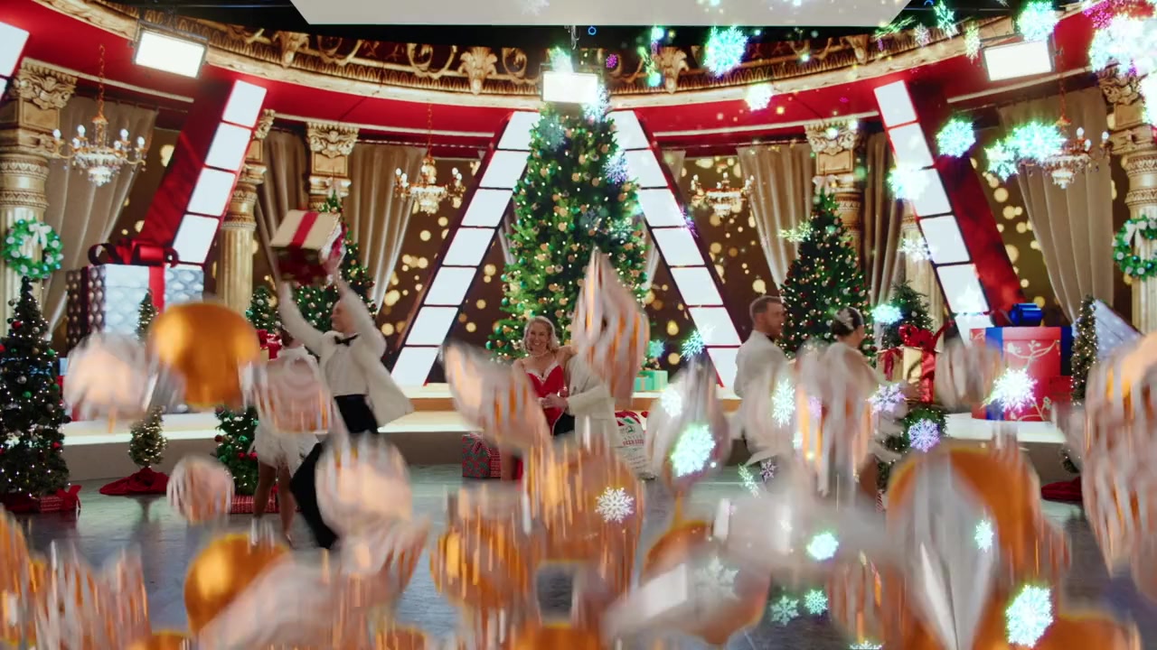 Christmas in the Ballroom screenshot 1