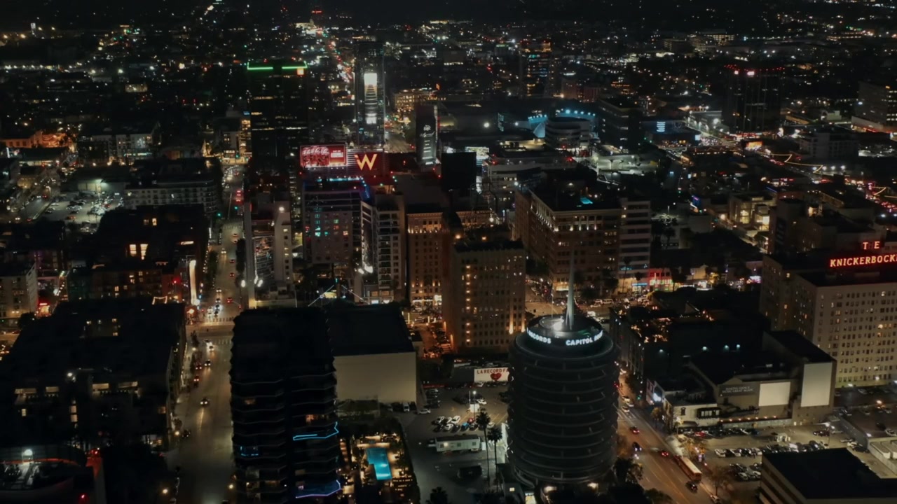 Christmas Under the Lights screenshot 1