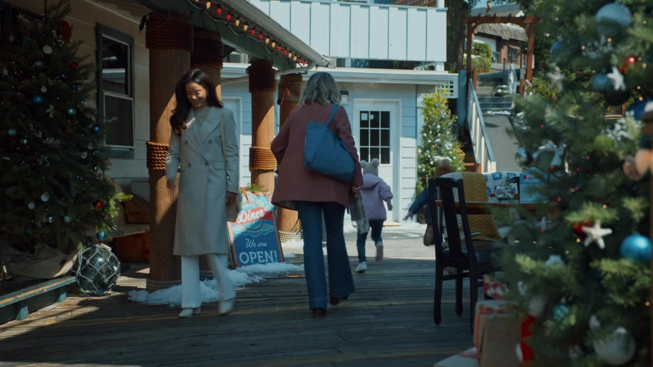 Christmas Under the Lights screenshot 2