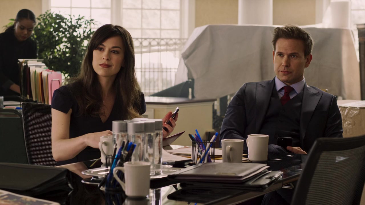 Christmas Wishes and Mistletoe Kisses screenshot 2