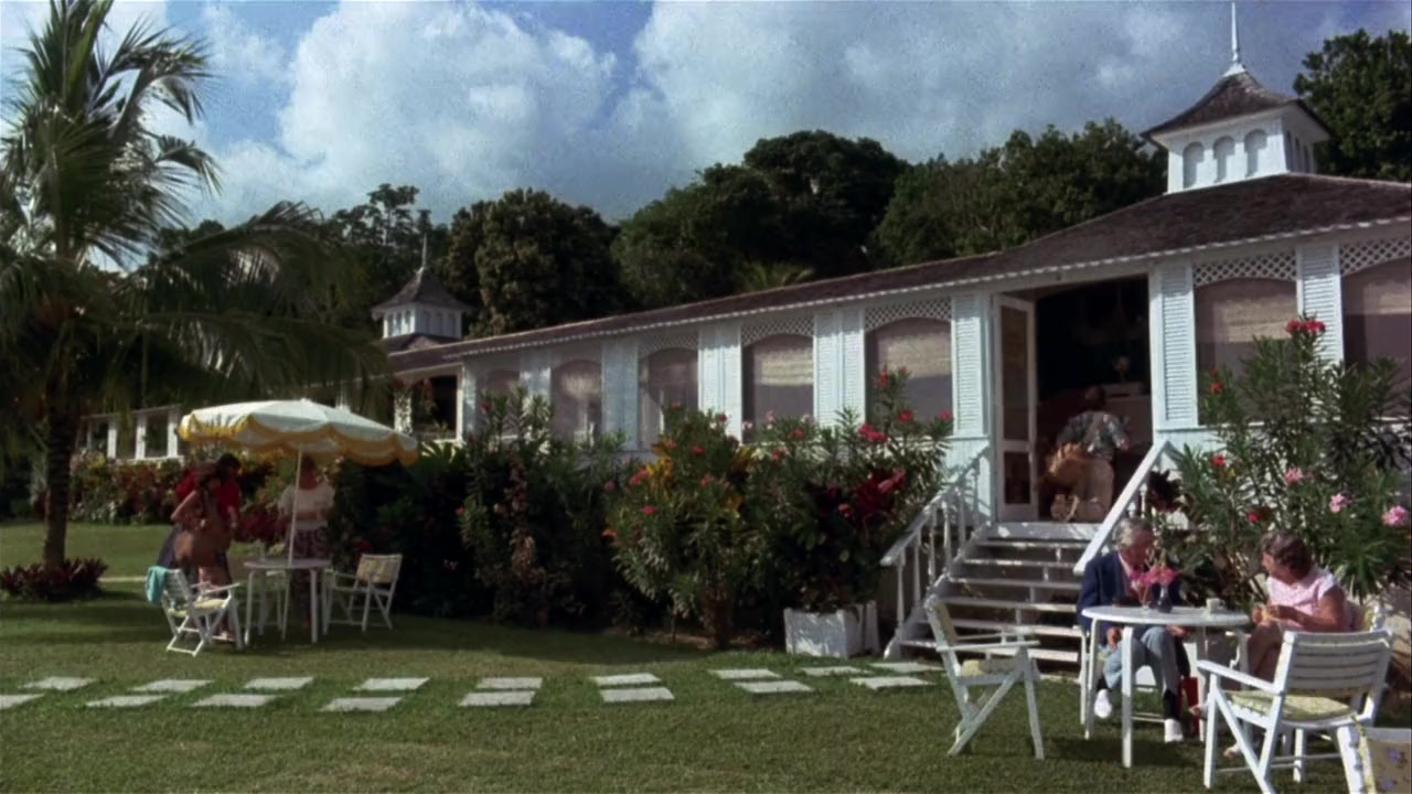 Club Paradise screenshot 2