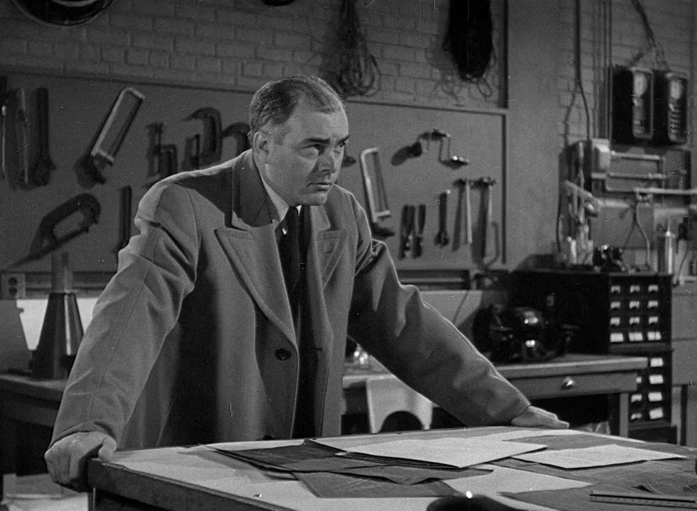 Cloak and Dagger screenshot 1