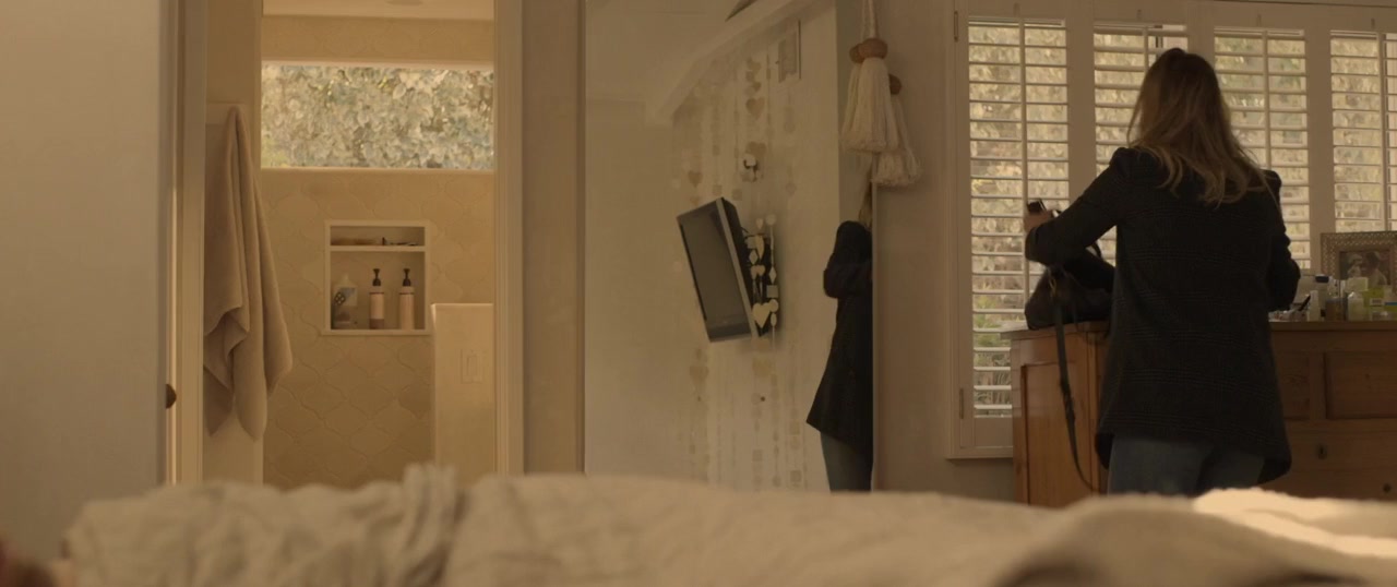 A Thousand Miles Behind screenshot 3