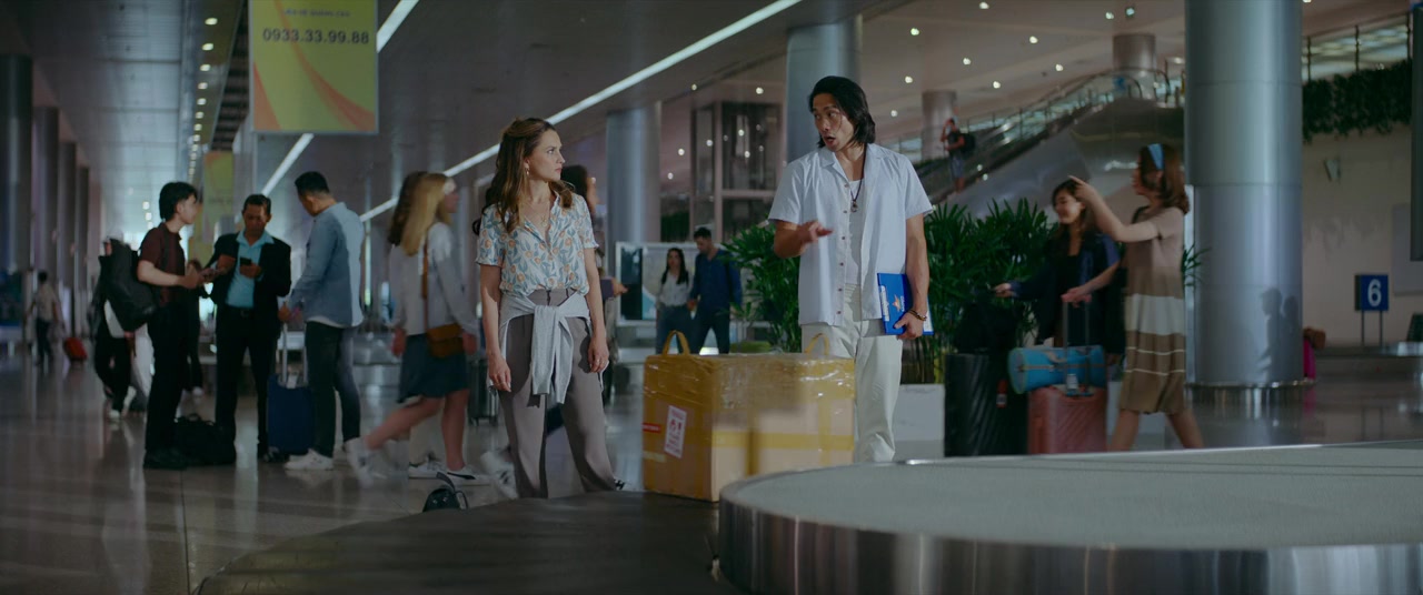 A Tourist's Guide to Love screenshot 2