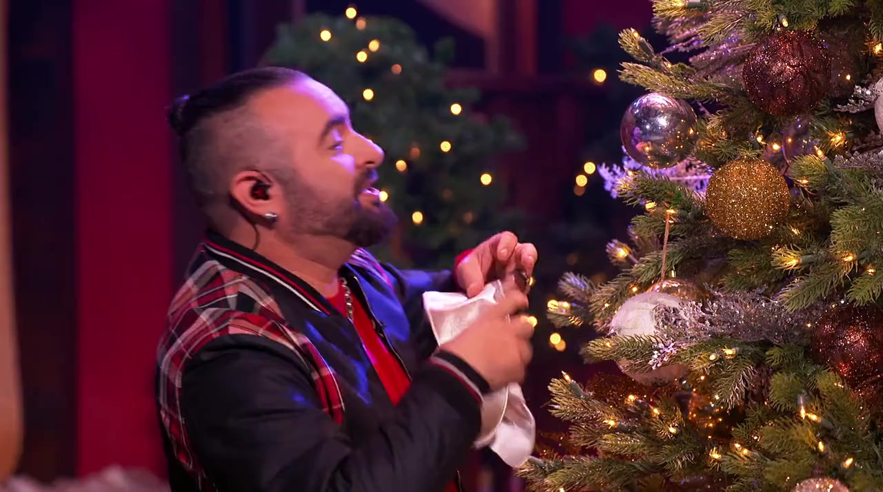 A Very Boy Band Holiday screenshot 2