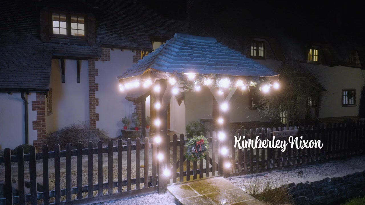 Christmas in the Cotswolds screenshot 2