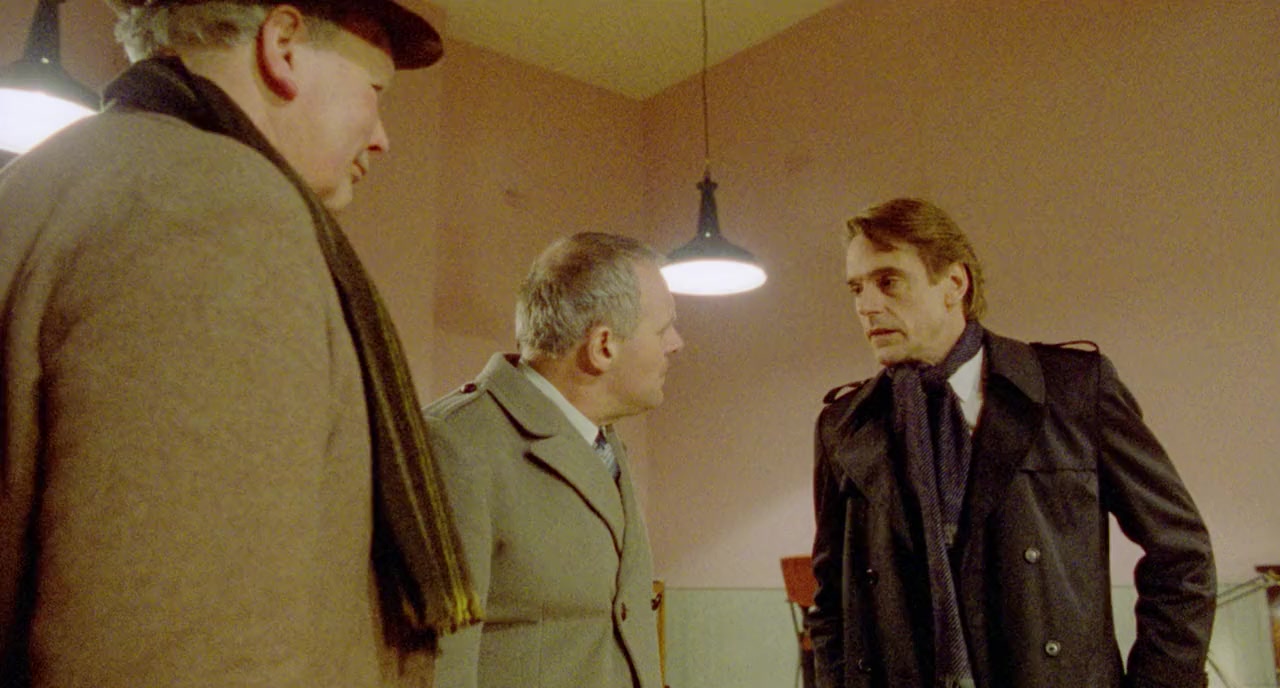 A Chorus of Disapproval screenshot 3