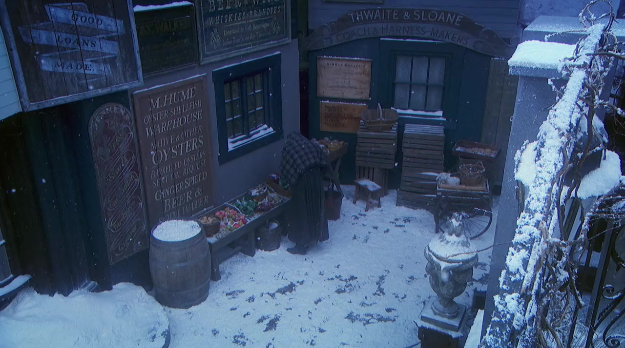 A Christmas Carol Goes Wrong screenshot 1
