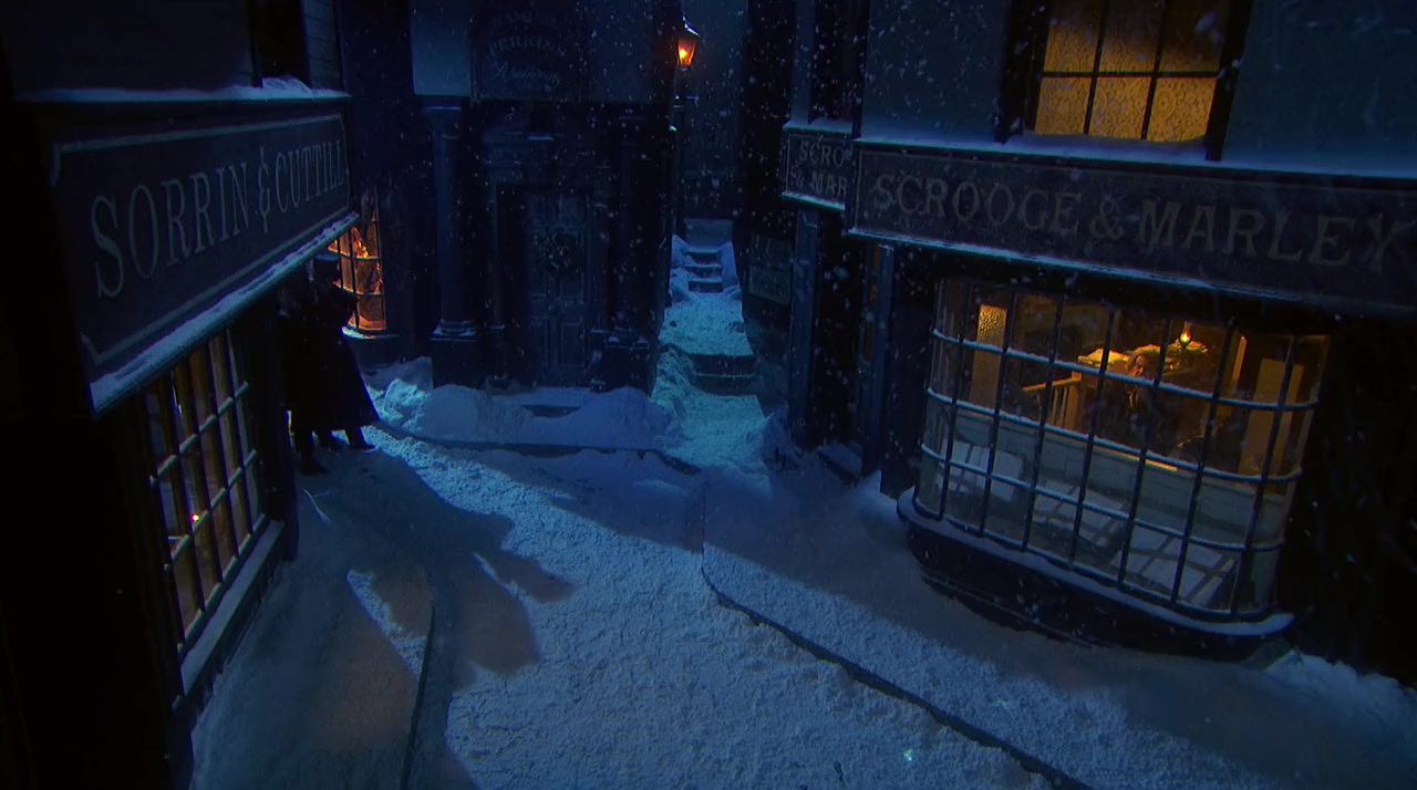 A Christmas Carol Goes Wrong screenshot 2