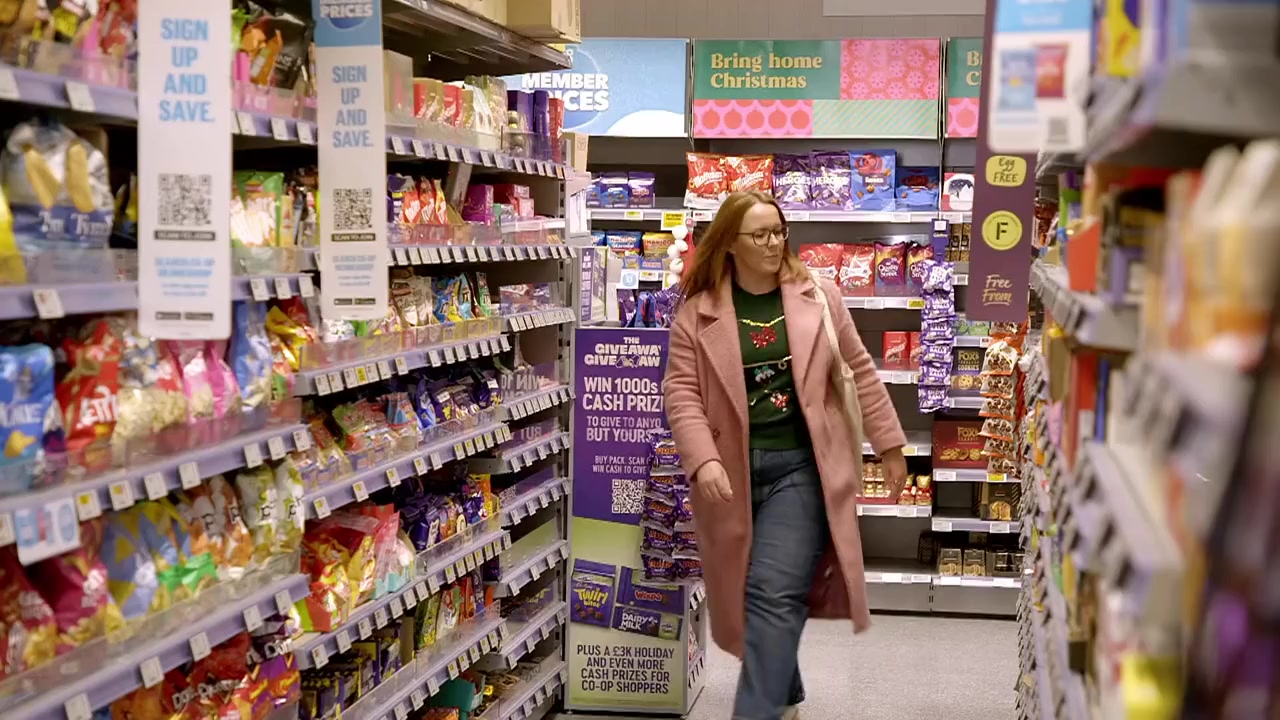 A Luxury Christmas for Less: How to Do It screenshot 2