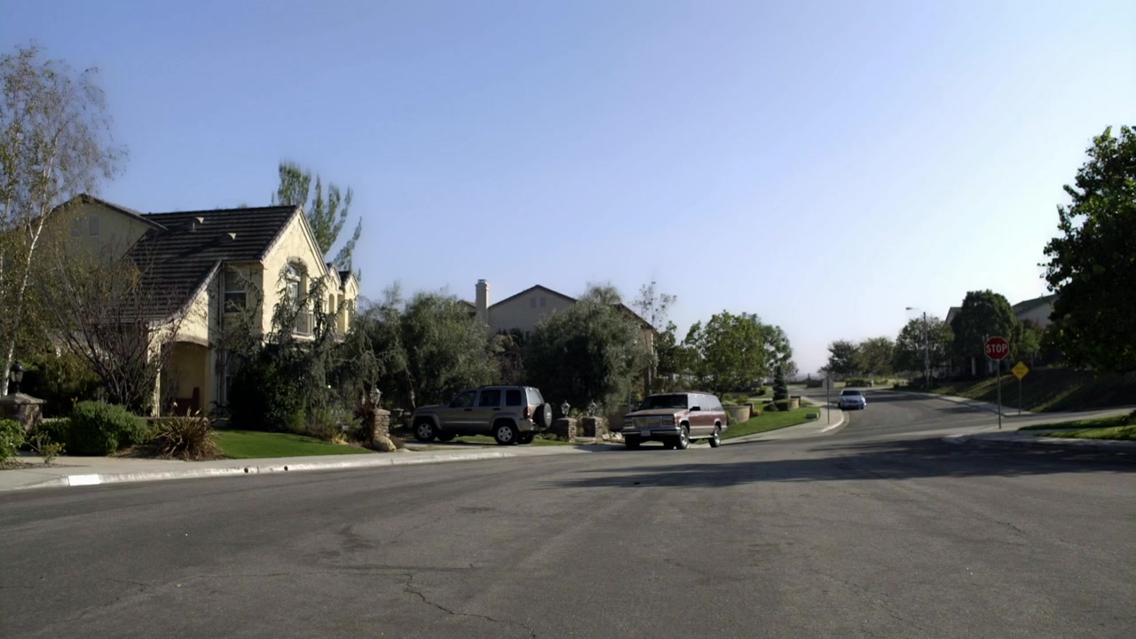 A Neighbor's Deception screenshot 2