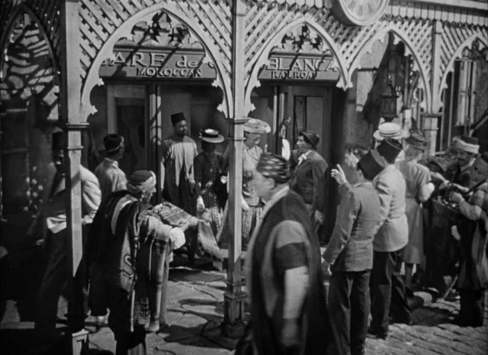 A Night in Casablanca screenshot 3