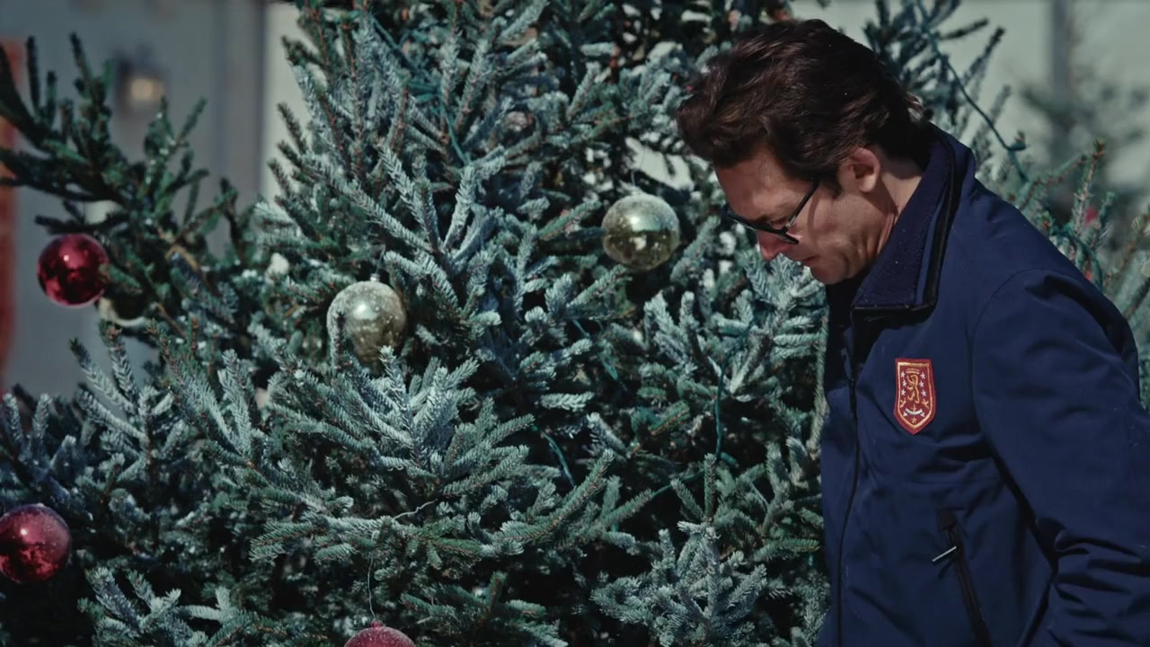 A Not So Royal Christmas screenshot 1
