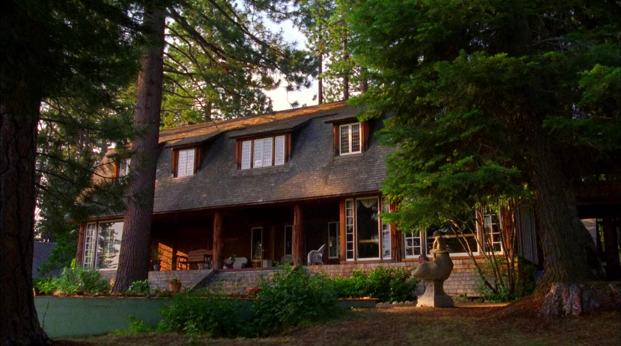 A Place Called Home screenshot 1