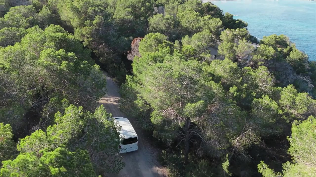A Royal Romance in Ibiza screenshot 1