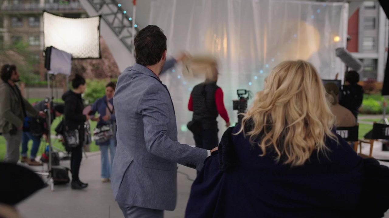 A Sprinkle of Deceit: A Hannah Swensen Mystery screenshot 3