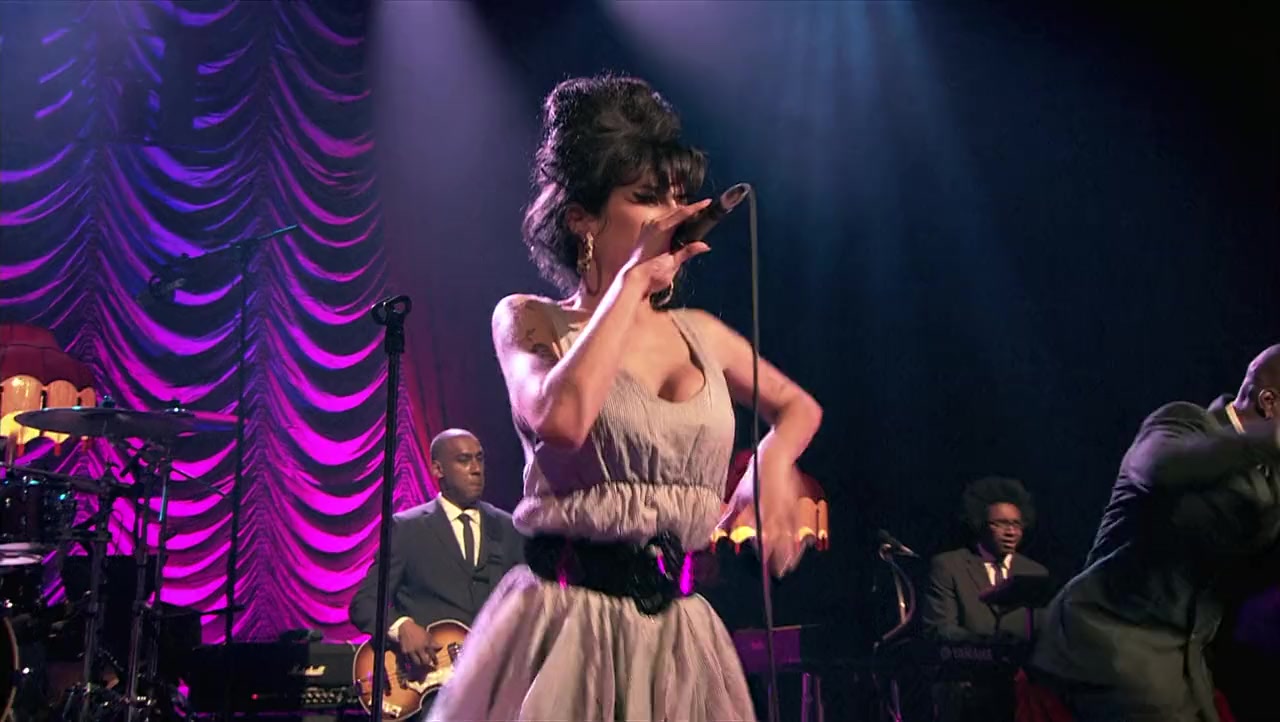 Amy Winehouse: I Told You I Was Trouble (Live in London) screenshot 2