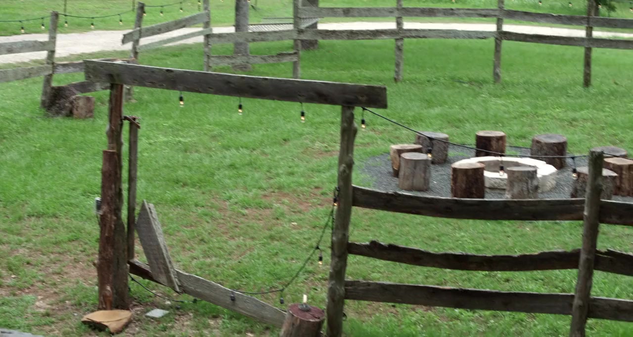 Amanda & Jack Go Glamping screenshot 2