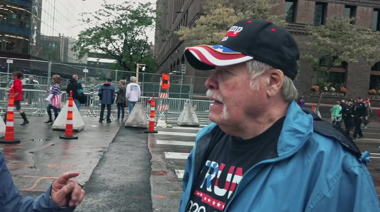 American Selfie: One Nation Shoots Itself screenshot 2